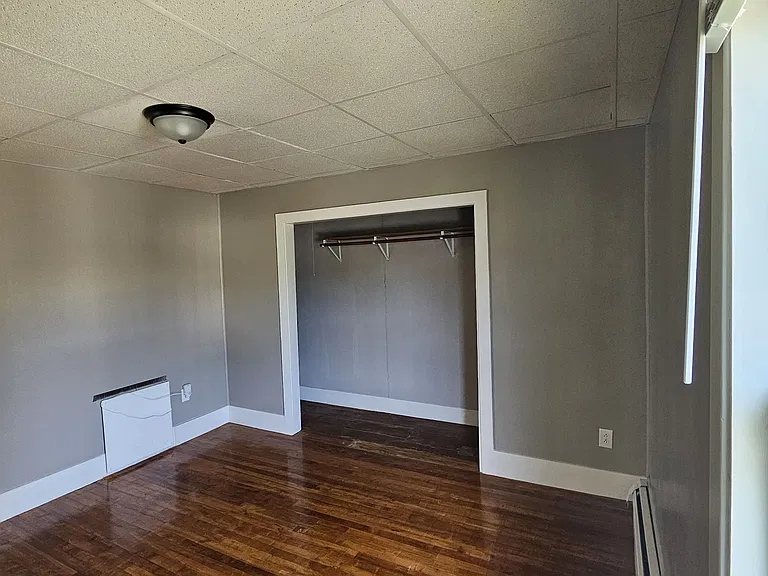 799 Railroad St #4 — Photo 5