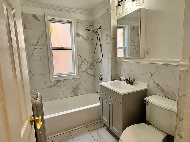 15 Dunlap St #2 — Photo 8