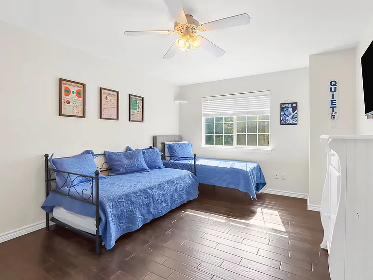 2147 Redwoods Crst — Photo 9