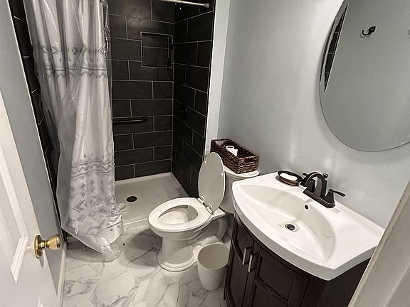 4th image of 19318 Liberty Heights Ln