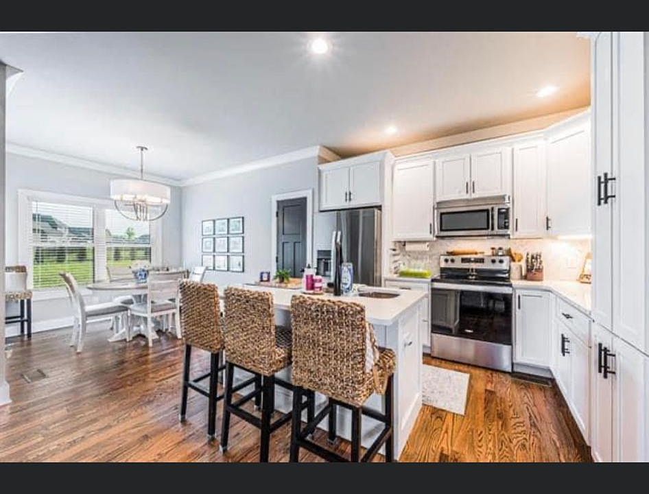 1st image of 268 Driftwood Ct