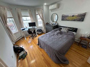 162 L St #2, Boston, MA 02127