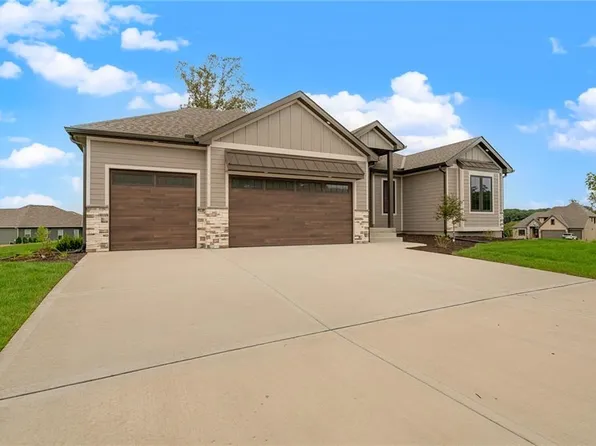 13548 Terrace Park Dr, Kansas City, MO 64152