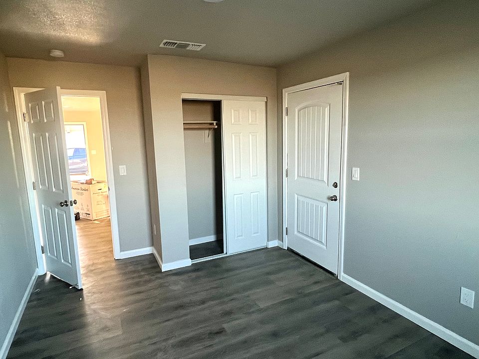Bed room 1