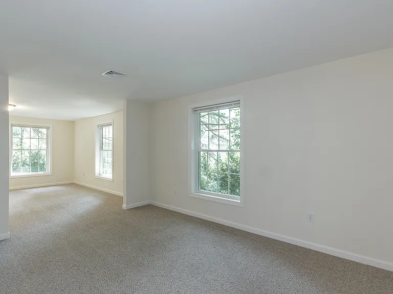 4 Jessica Ln #4A — Photo 18