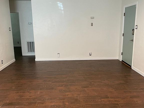 3rd image of 626 Fremont Way