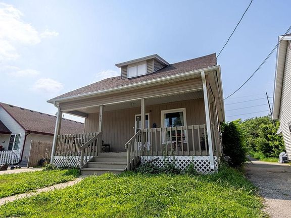 2nd image of 1014 Harvey St