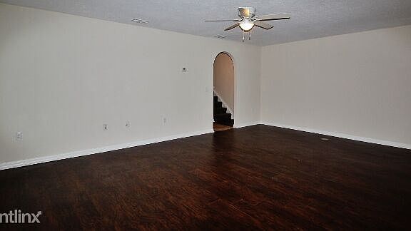4th image of 8207 Halls Hammock Ct