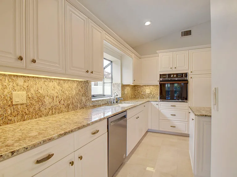 22595 Esplanada Cir W — Photo 15