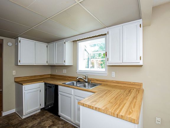 4th image of 3725 Sweetgrass Ln