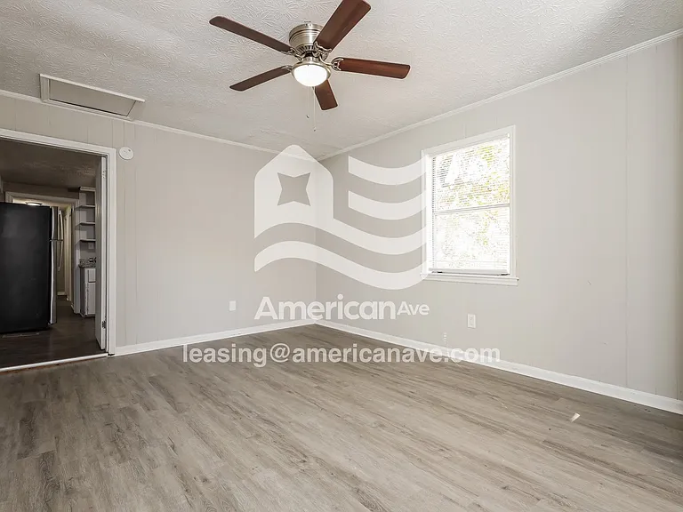 722866_009_wm_-_main_bedroom_13340316.jpg
