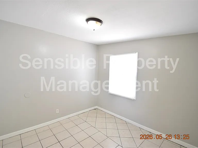4011 W Marietta St — Photo 24