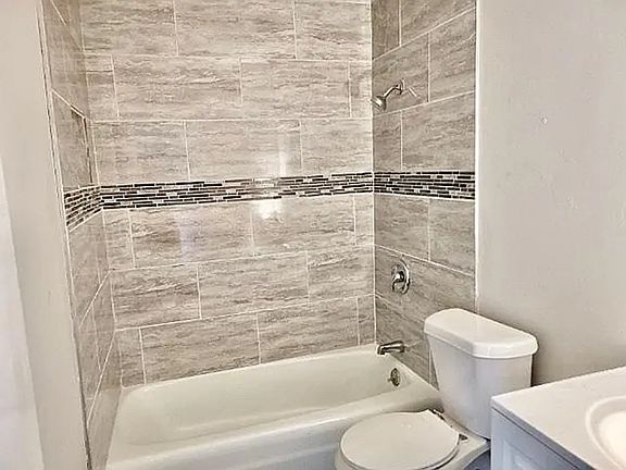 5th image of 6219 E 127th St