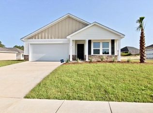 571 Whispering Creek Ave, Freeport, FL 32439