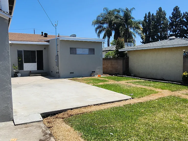 9345 Firebird Ave — Photo 32