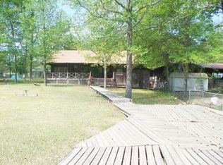 908 Shawnee Shores Rd, Hemphill, TX 75948