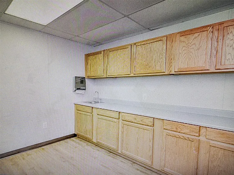 3373 E Highway 6 — Photo 11