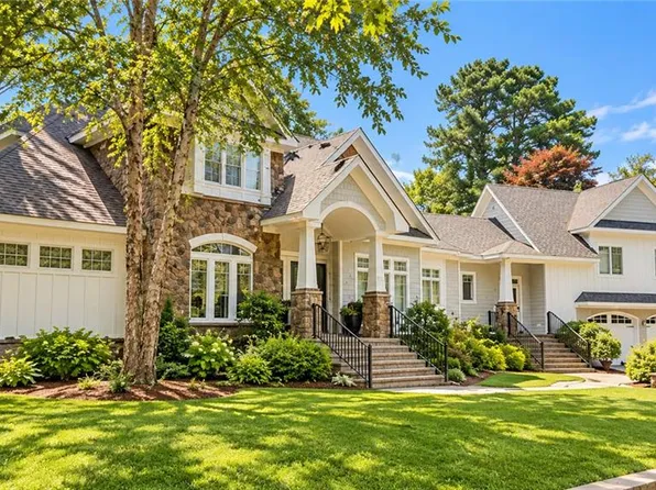 1321 Five Point Rd, Virginia Beach, VA 23454