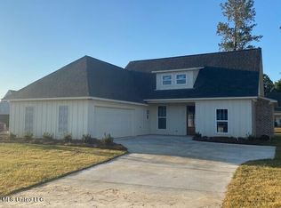 217 Herons Bay Cir, Madison, MS 39110