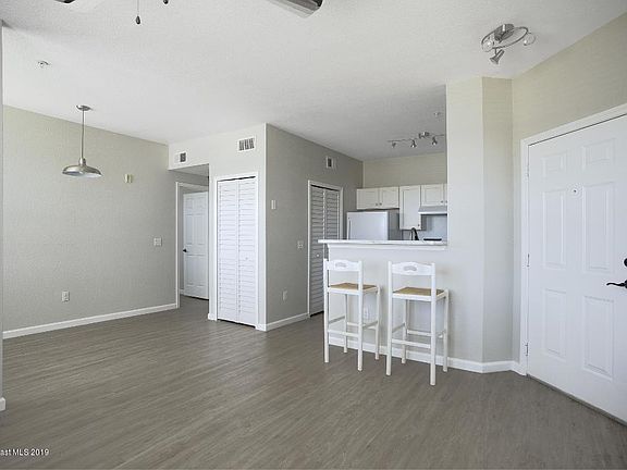 5th image of 5692 Star Rush Dr APT 304
