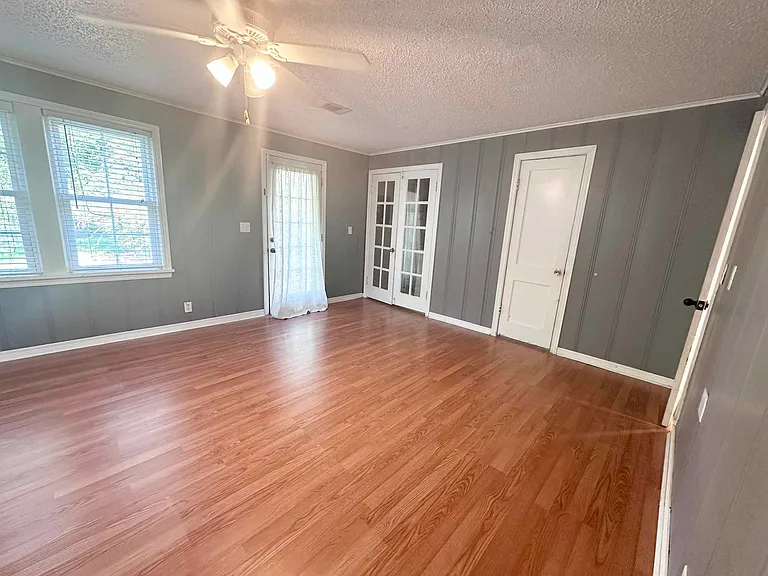 4605 N Hammond Ave — Photo 18