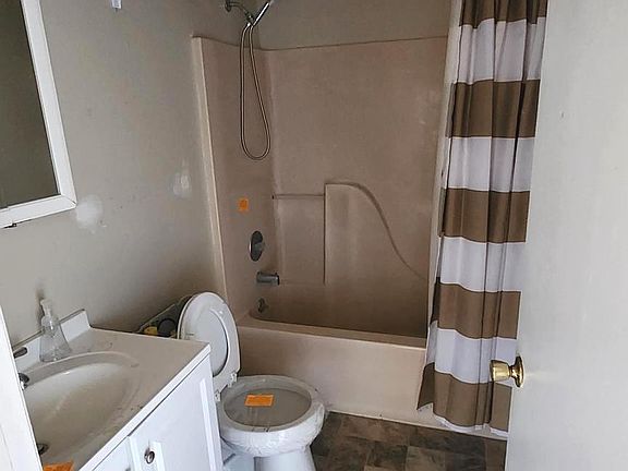 4th image of 49 Glenview Cir #49