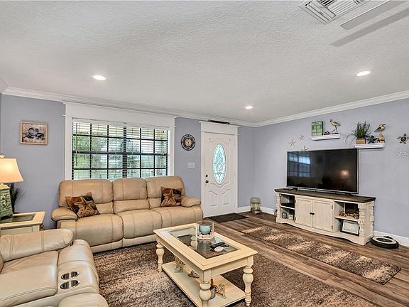5th image of 515 Lakeside Blvd