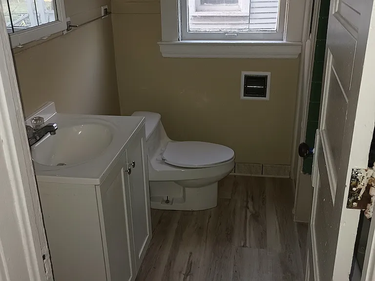 1256 Jefferson Ave SE #1 — Photo 3