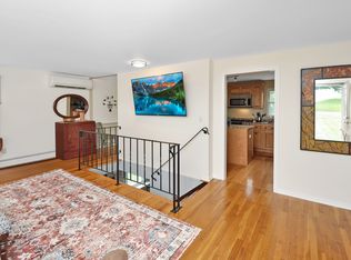 6 Hillside Rd, North Hampton, NH 03862