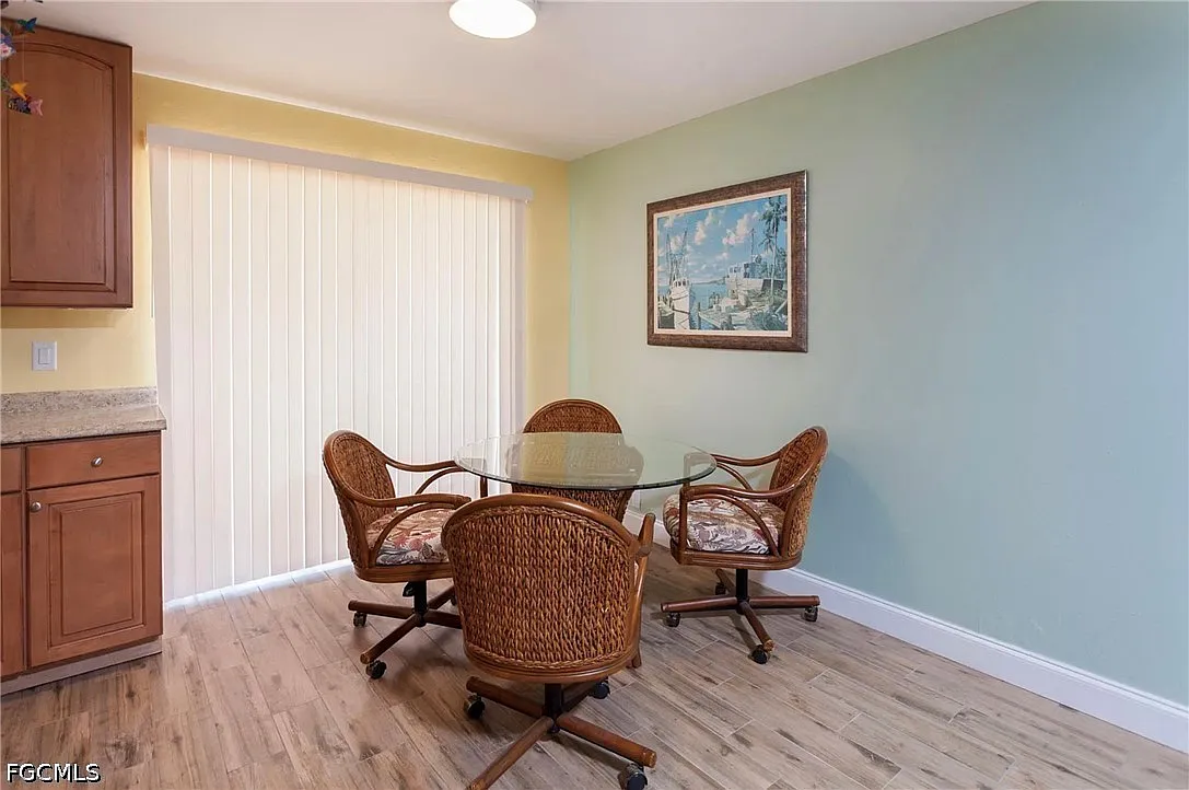 2 bed, 1.0 bath, 830 sqft, $1,850 — Photo 4