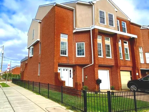 3246 S Smedley St, Philadelphia, PA 19145