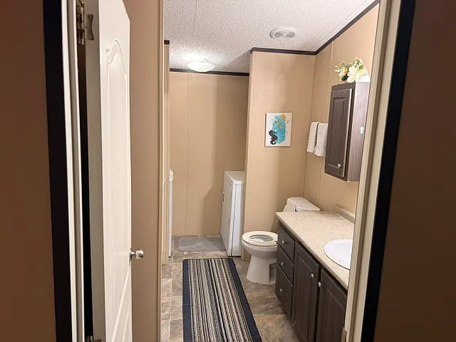 1 bed, 840 sqft, $1,550 — Photo 3