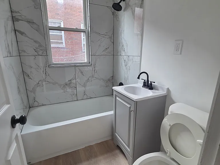 4262 Clay St NE — Photo 6