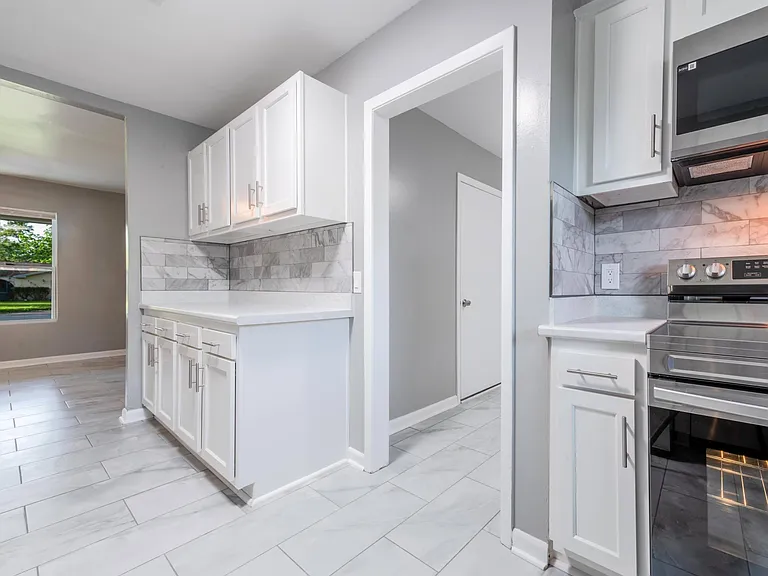 1532 Leestan Ct — Photo 8