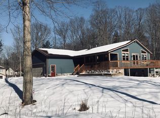 15014 Hickory St, Spring Lake, MI 49456