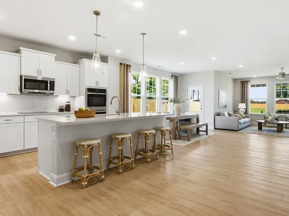 Homes Available Soon, Reserve at Crowthorne