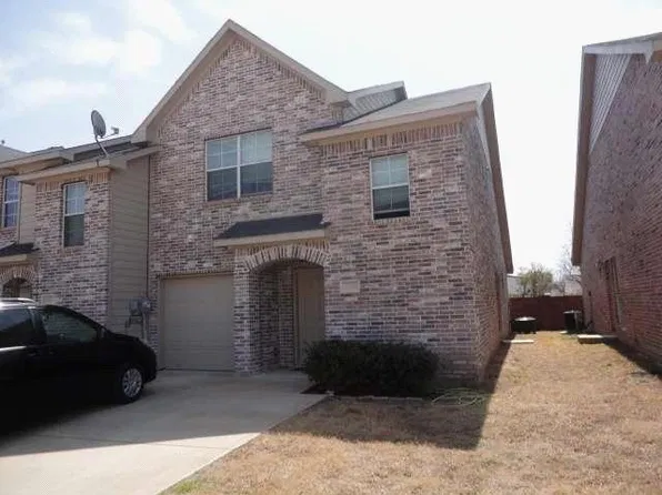 2339 Calendar Ct, Grand Prairie, TX 75050