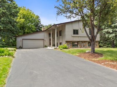 9824 Squire Ln, Eden Prairie, MN, 55347