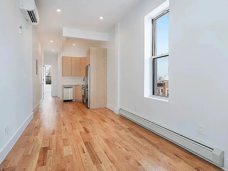 614 Knickerbocker Ave #2L — Photo 1