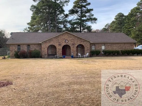 905 Pine Meadow Dr, Texarkana, TX 75503