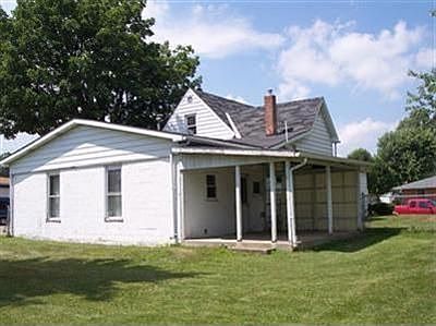 2nd image of 304 E Main St