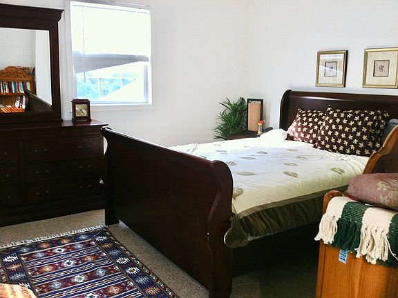 3rd image of 2114 Braken Ave