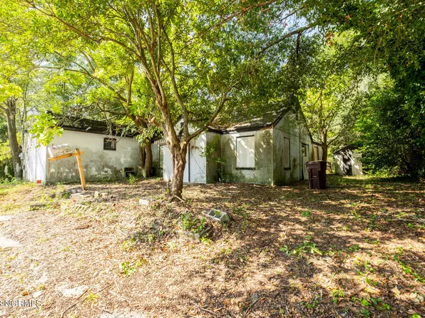 1208 S 5th Avenue, Wilmington, NC 28401