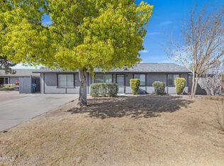 2 W Topeka Dr, Phoenix, AZ 85027