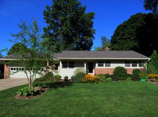 429 Cherokee Dr, Fremont, MI 49412