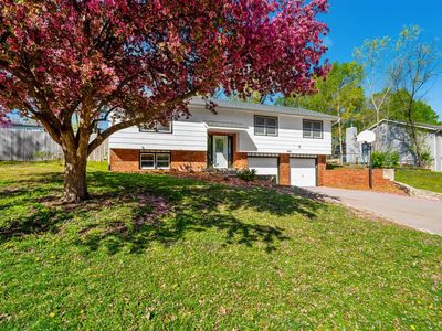 240 Robin Hood Dr, Junction City, KS, 66441