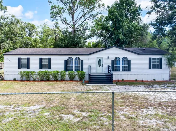 2425 Woods Trl, Lakeland, FL 33809