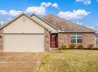 2431 Lancashire Ln, Cabot, AR 72023