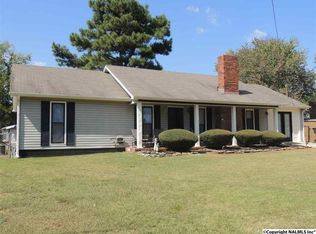 911 Routon Dr SW, Decatur, AL 35601