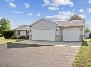 N9621 Hartford Ln, APPLETON, WI 54915